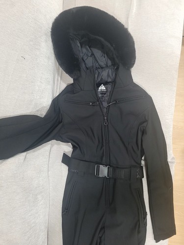 Nwt gsou snow women - nwt,